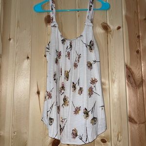 White flowers tank top